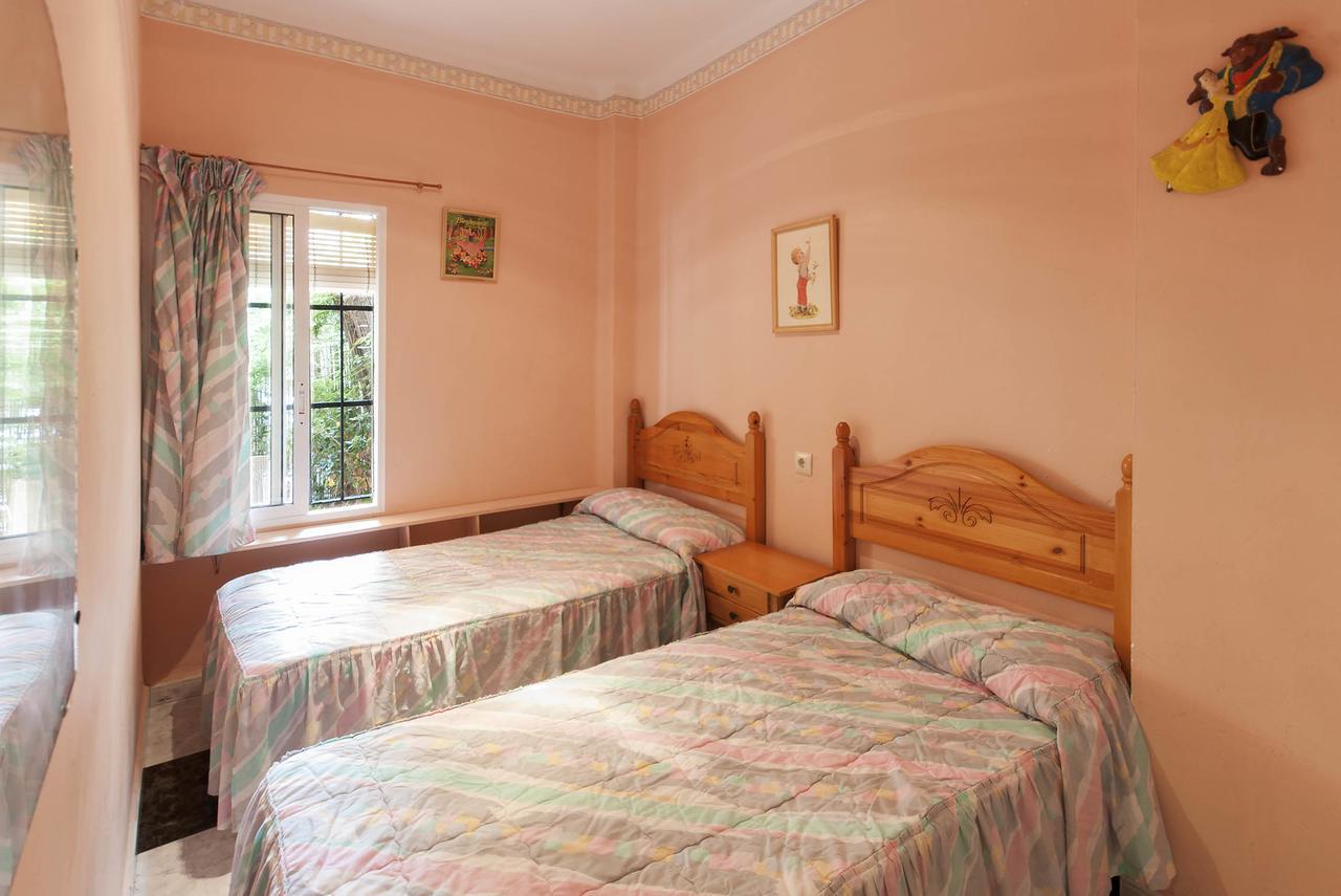 Triton Villa Gandia Bagian luar foto